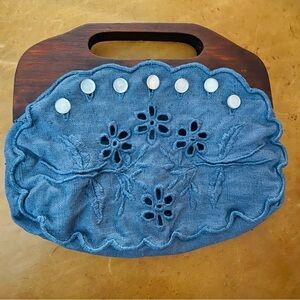 Wonderful Little VTG Wooden Handle Clutch wEyelet Fabric! Interchangeable Cover!